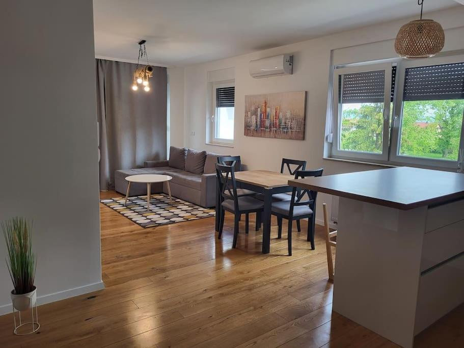 Novoureden Stan Apartment Velika Gorica Ngoại thất bức ảnh