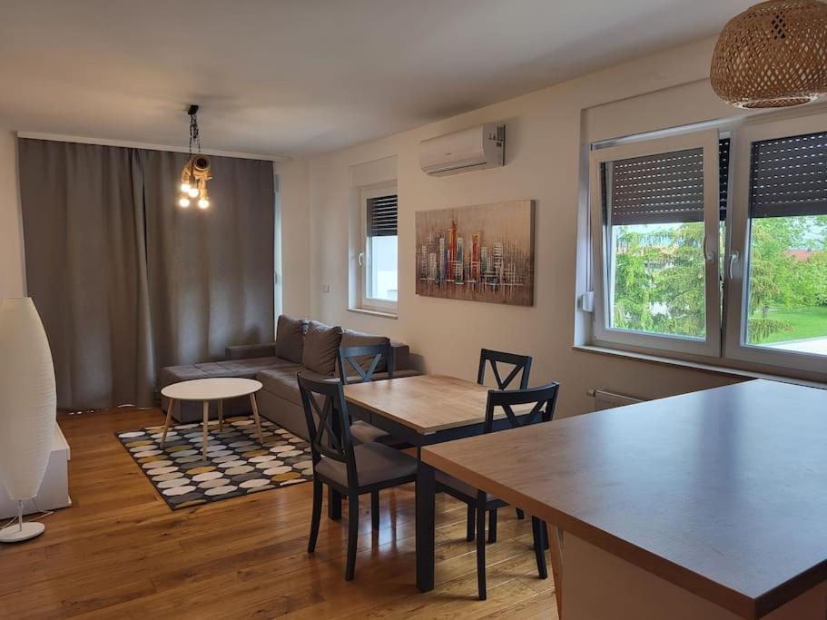 Novoureden Stan Apartment Velika Gorica Ngoại thất bức ảnh